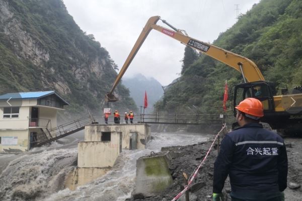 无电液控应急操作器助力龙潭水电站解除漫坝险情