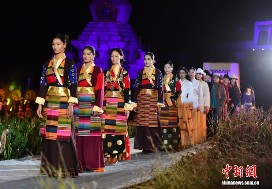 2025乡城白色灌礼文化周回顾:高原城市蹚出文旅发展新路