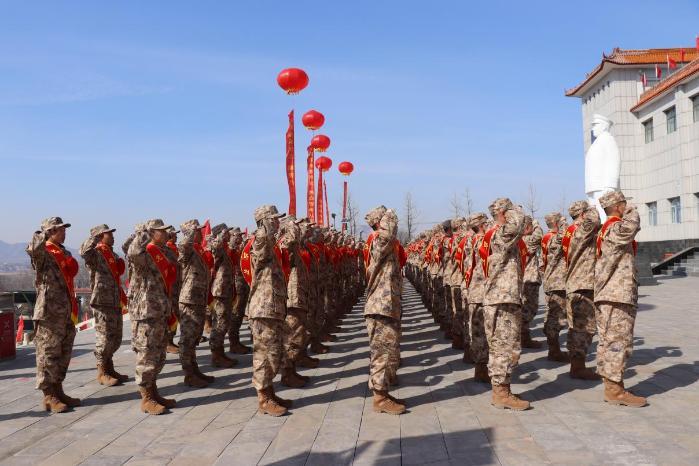 山西忻州举行2026年春季新兵入伍出征仪式