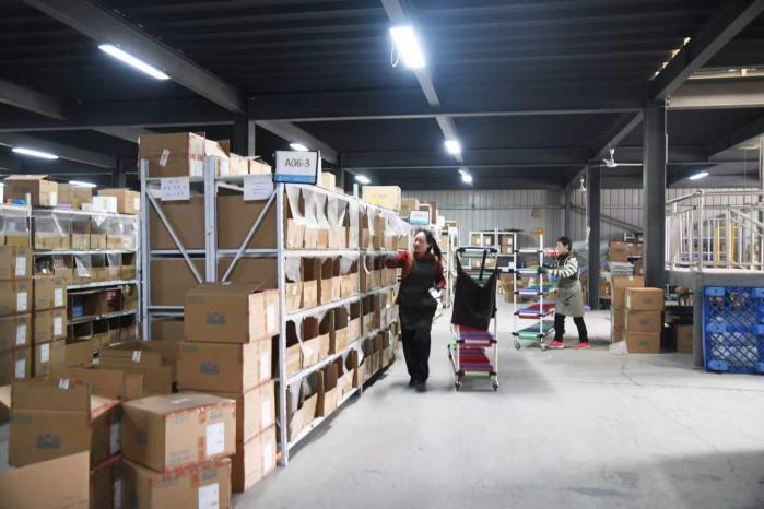 山西闻喜：村集体当“老板” 物流园激活乡村振兴引擎