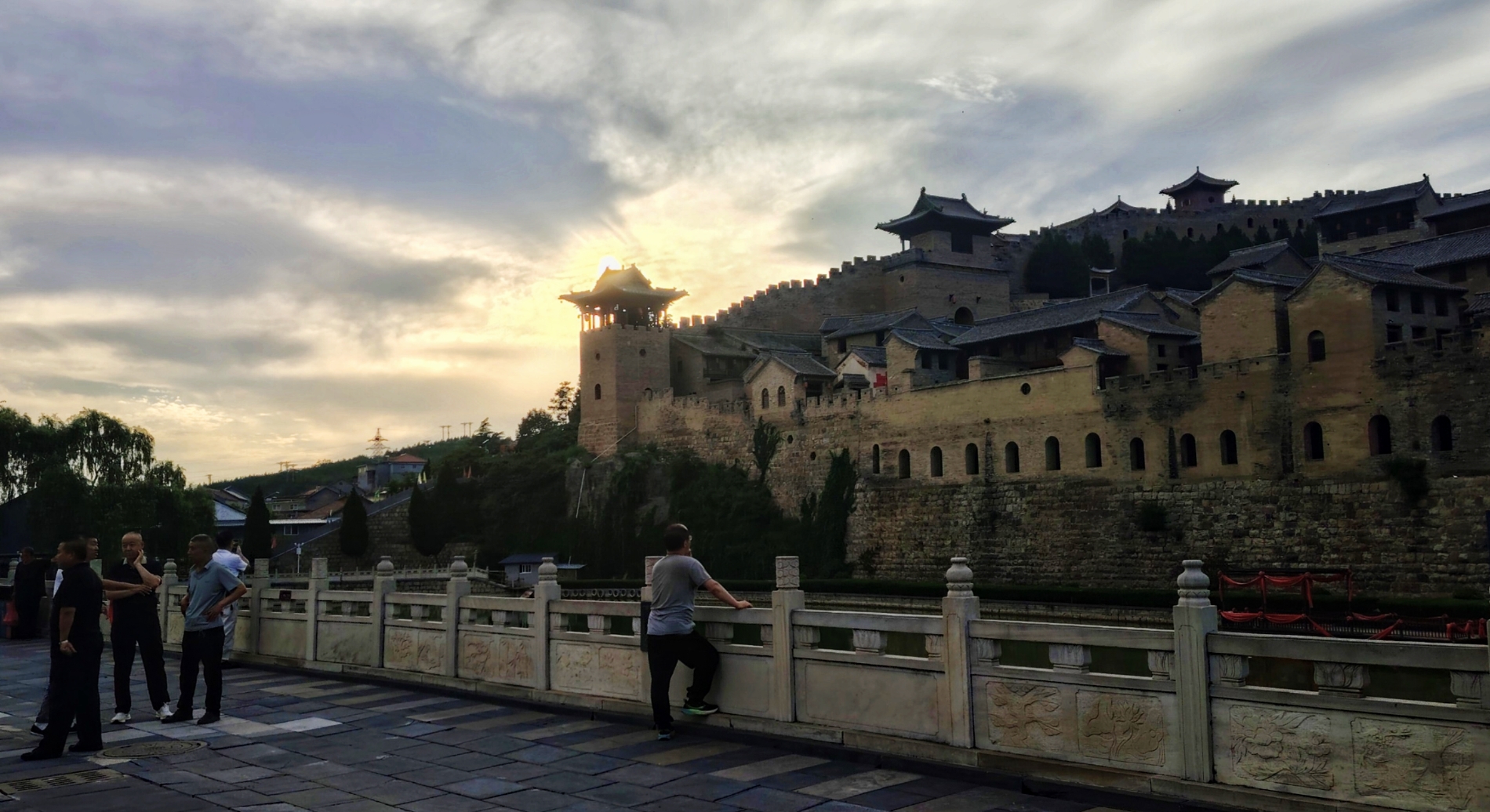探秘太行蜂窝城！打卡北方第一明代古堡，解锁明代中西合璧建筑奇观