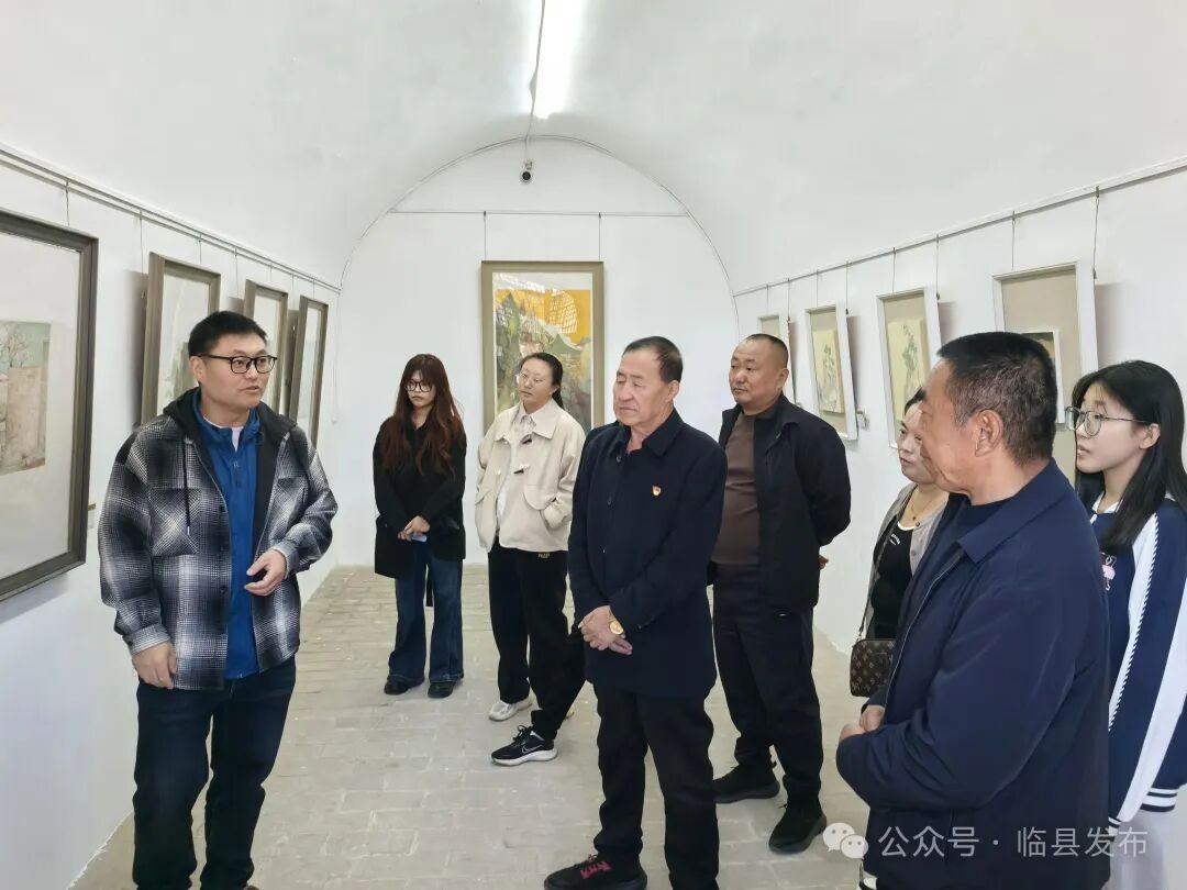 付玉峰重彩山水画作品邀请展在临县孙家沟盛大启幕